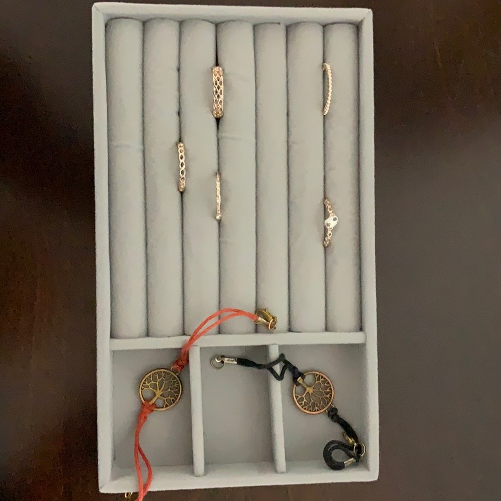 Jewelry box